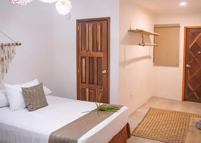 Ahava Hotel