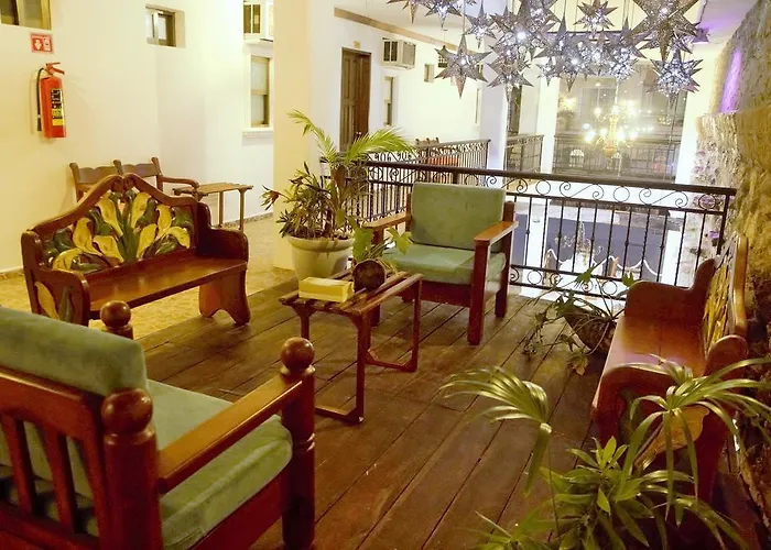 Hotel Ahava 3*