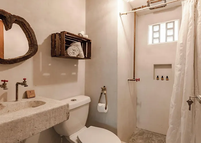 Hotel Ahava 3*