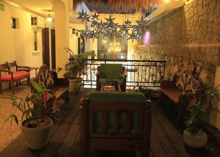 Hotel Ahava 3*